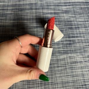 Florasis “creamy red bean (M302)” blooming rouge porcelain lipstick